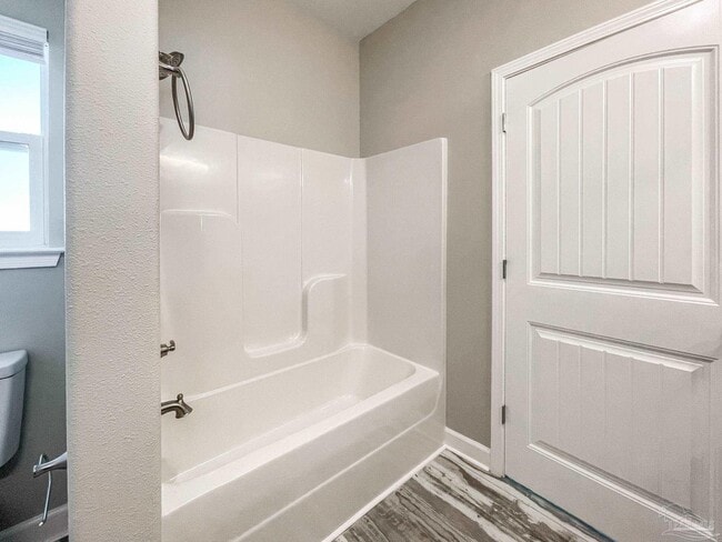 Building Photo - 5180 Burlington Ave