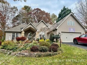 Building Photo - 113 Fairway Knoll Dr