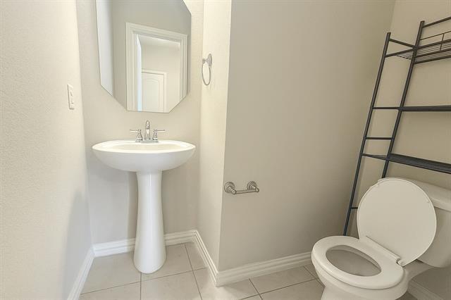 Building Photo - 2563 Adam Ln