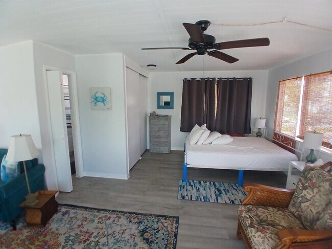 Building Photo - 18213 Gulf Blvd