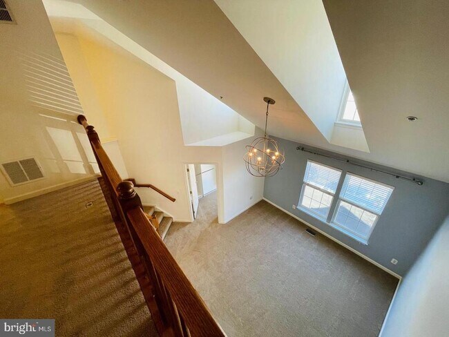 Building Photo - 708 Scarburgh Way