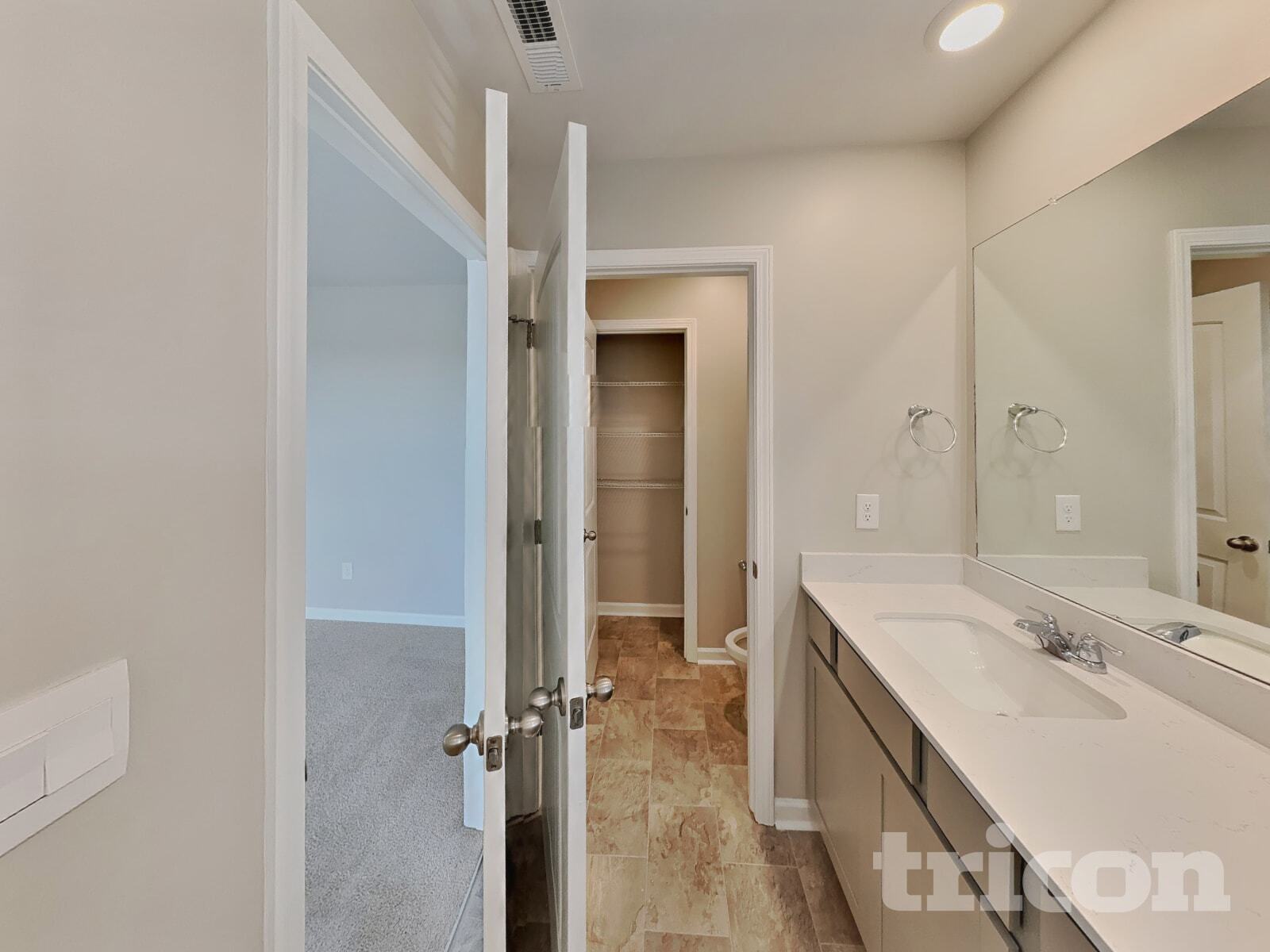 Building Photo - 1813 Wellwood LN