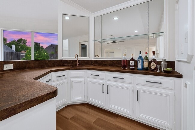 Building Photo - 15618 Banty Falls Ct