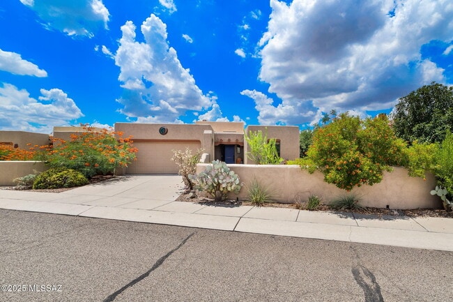 Building Photo - 9020 N Jessy Ln