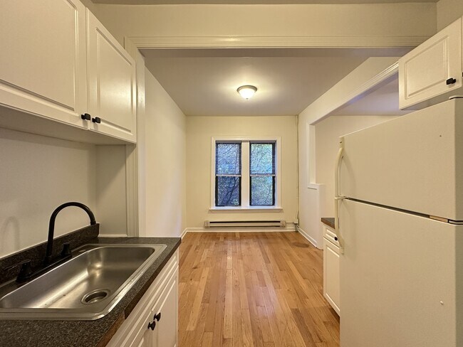 Building Photo - 3828.5 N Fremont St