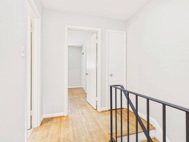 Building Photo - 3 Bedroom in Harrisburg
