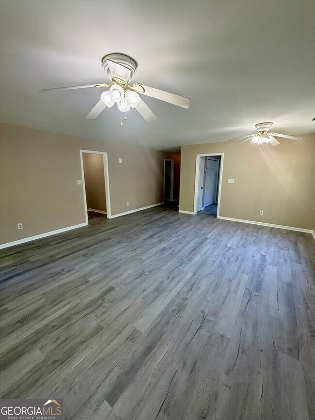 Building Photo - 110 Alice Dr