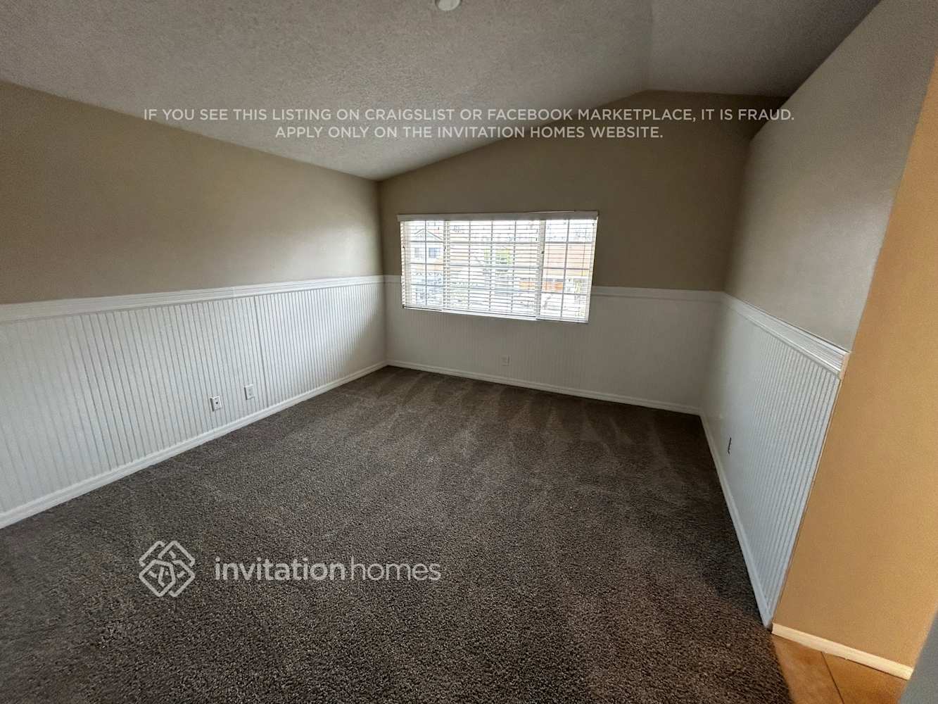 Building Photo - 11341 Rancho La Brea Dr