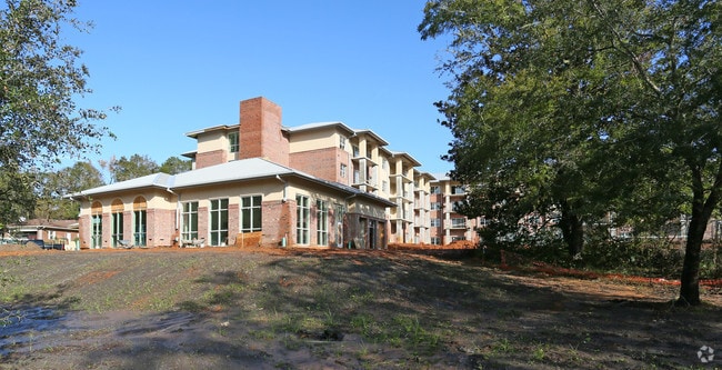 Building Photo - Westminster Oaks