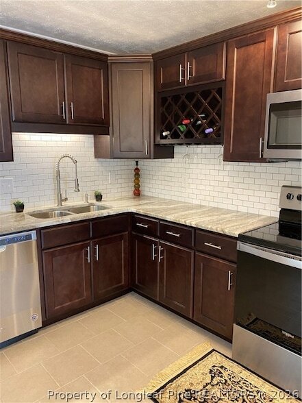 Building Photo - 1212 Butterwood Cir