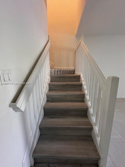 Building Photo - 1178 SE 26th Ter