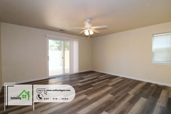 Building Photo - 3757 Main St