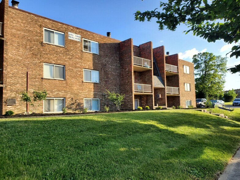 Villa Hills 3775 Westmont Dr Cincinnati OH 45205 Apartment Finder