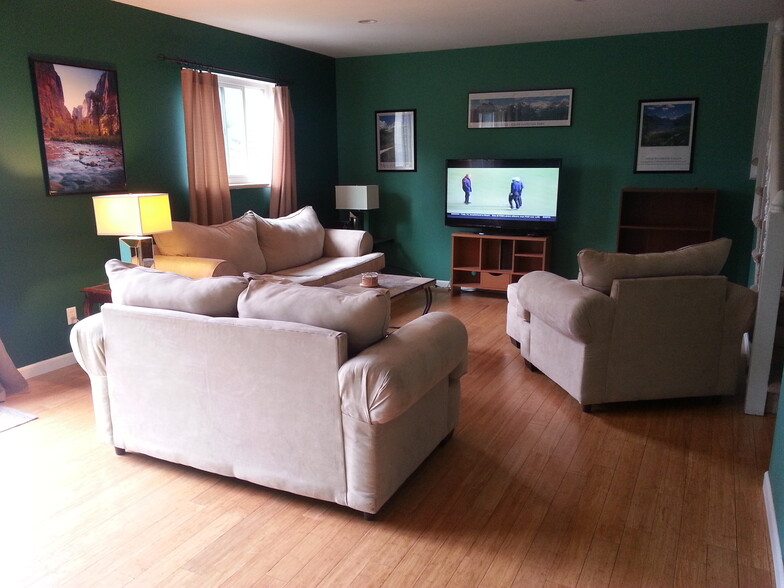 Primary Photo - 1505 Bradley Dr