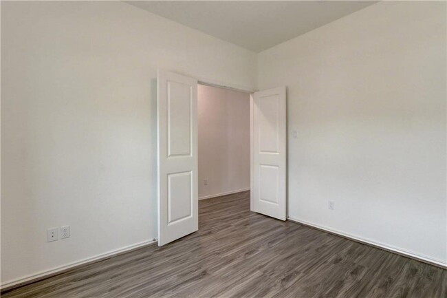 Building Photo - 5829 Bellissima Way