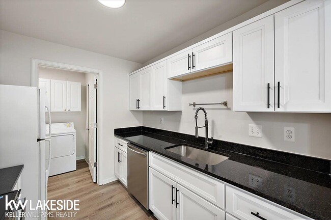 Building Photo - 56150 Chesapeake Trail