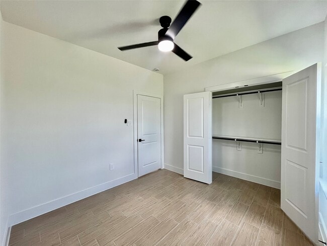 Building Photo - 5710 Delmack St