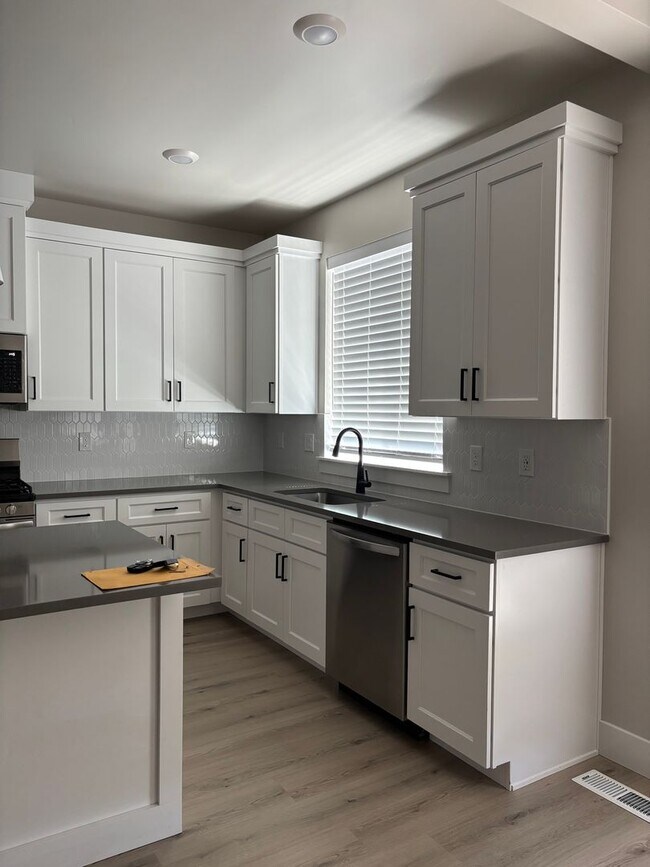 Building Photo - One Month Free! Brand New Single Family Home in Star's newest neighborhood!!!