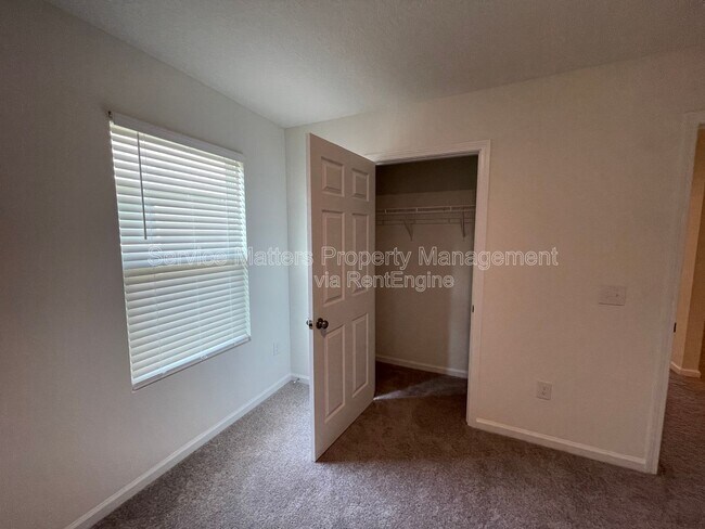 Building Photo - 4356 Jitterbug St