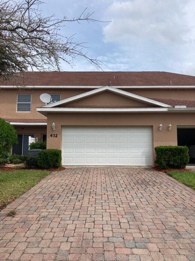 Building Photo - 432 Airport Rd