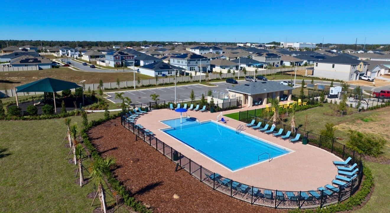 Building Photo - 1305 Current Pl