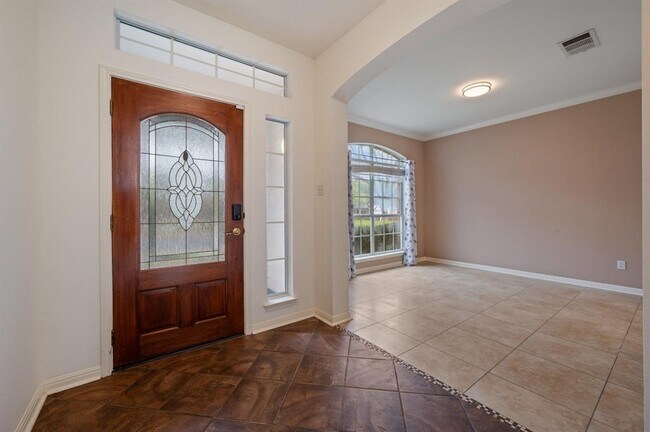 Building Photo - 1607 Belvedere Pl