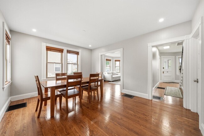 Building Photo - 309 Hillside Ave