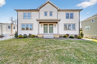 Building Photo - 2216 Crompond Rd