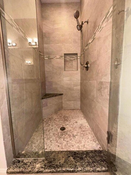 Building Photo - 10320 SW Stephanie Way