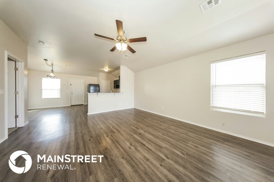 Building Photo - 5632 Dunlin Rd