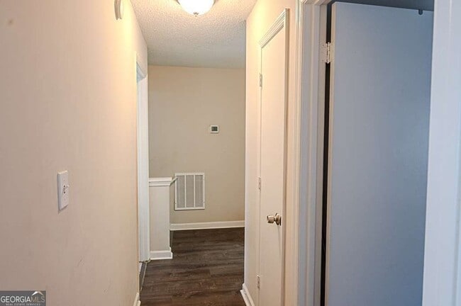 Building Photo - 5393 Kirk Dr