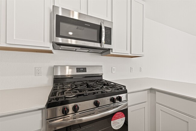 Building Photo - 3104 Twisted Myrtle Dr