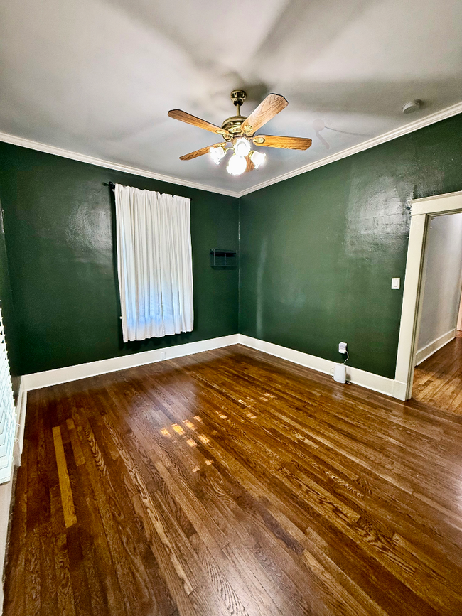 Building Photo - Beautifully Updated Historic Home in Midto...