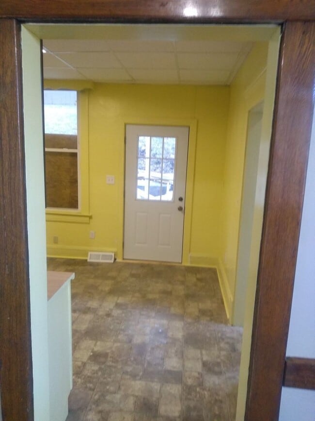 Building Photo - 515 Lee Ave