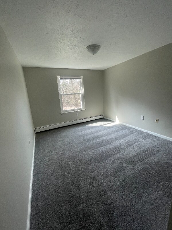 Building Photo - 201 Rose Ln St SW