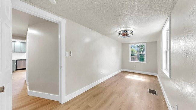 Building Photo - 1005 45th St W