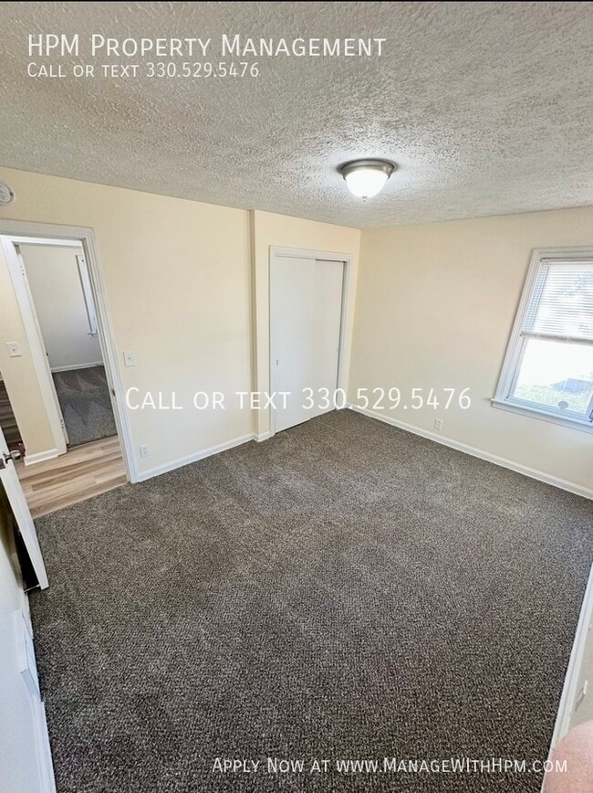 Building Photo - 3035 33rd St NE