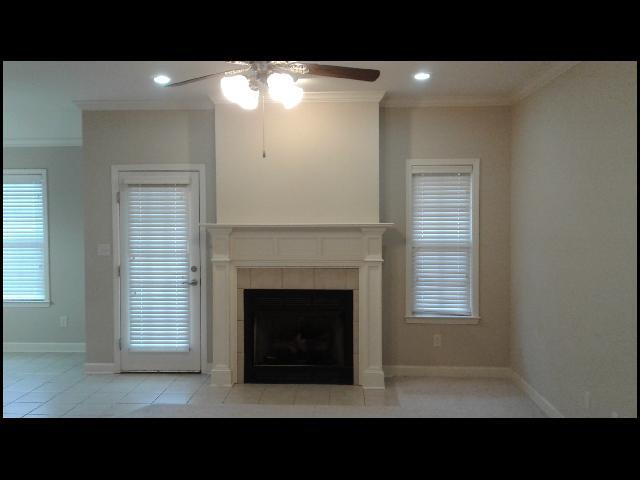 Building Photo - 31 Congressional Dr