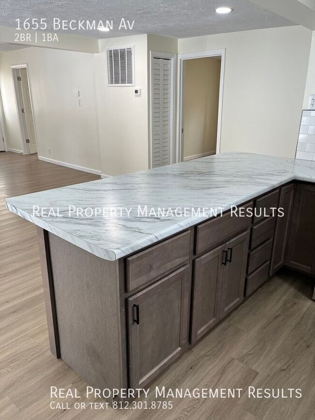 Building Photo - 1655 Beckman Ave