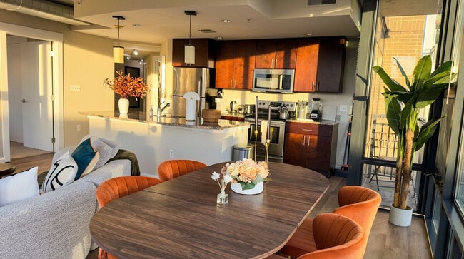 Building Photo - 1901 9th St NW