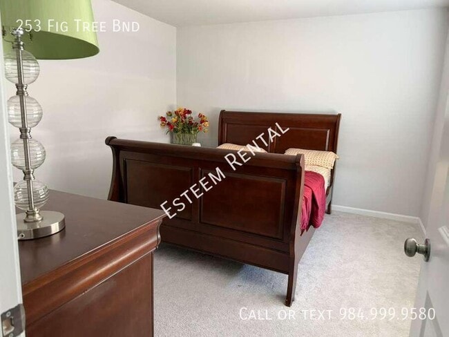 Building Photo - 253 Fig Tree Bnd