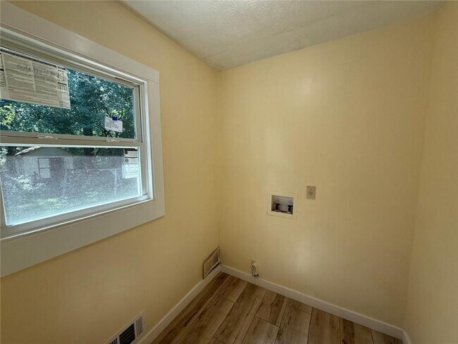Building Photo - 3791 Eagle Woods Cir
