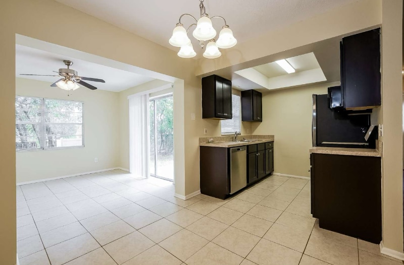 Building Photo - 521 Sunrise Dr