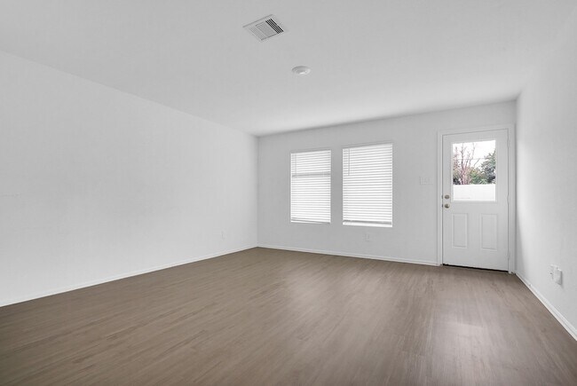 Building Photo - 24126 Maple Turn Ln