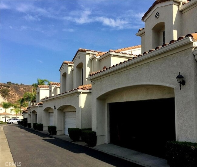 Building Photo - 356 Carrione Ct