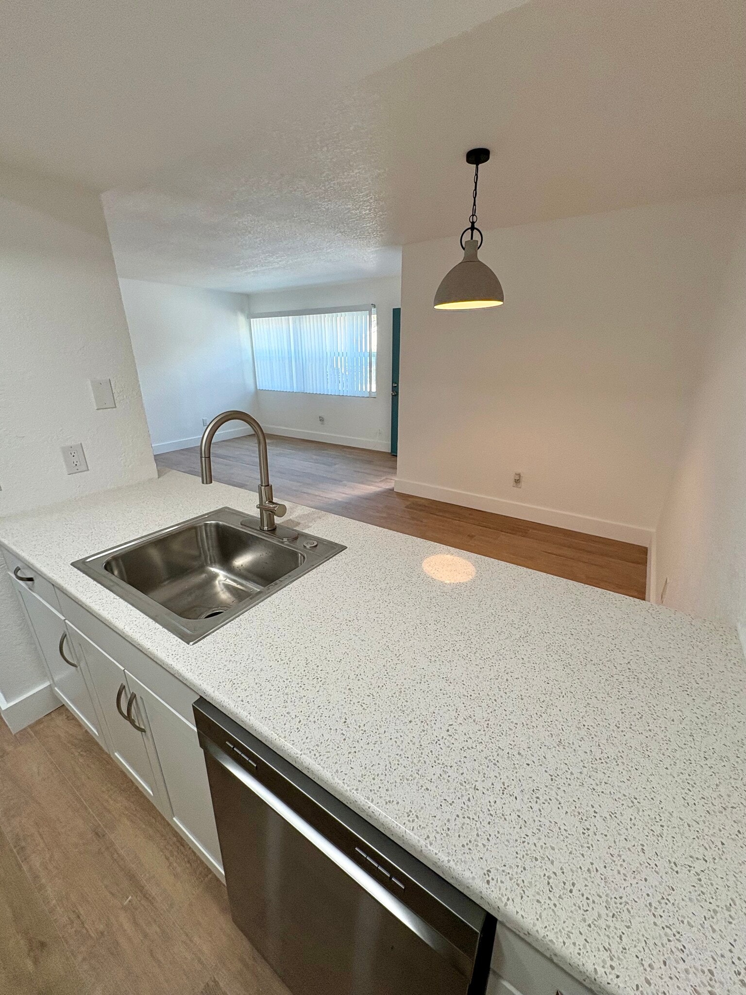 Building Photo - 4810 S Dauphin Ave