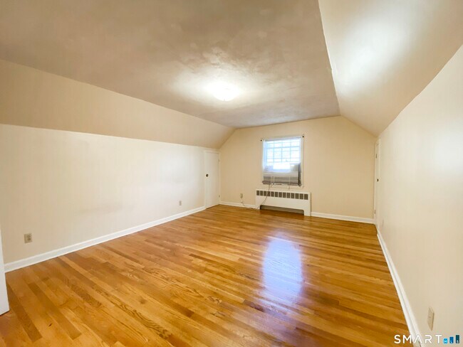 Building Photo - 48 Bagley Rd