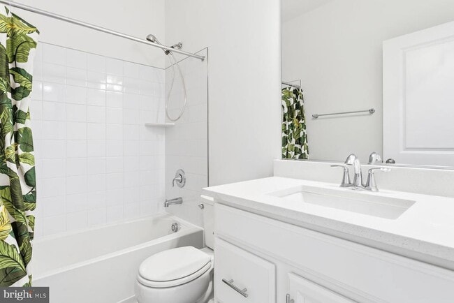 Building Photo - 614 Glenn Lk Dr