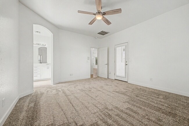Building Photo - 3533 E Joseph Way