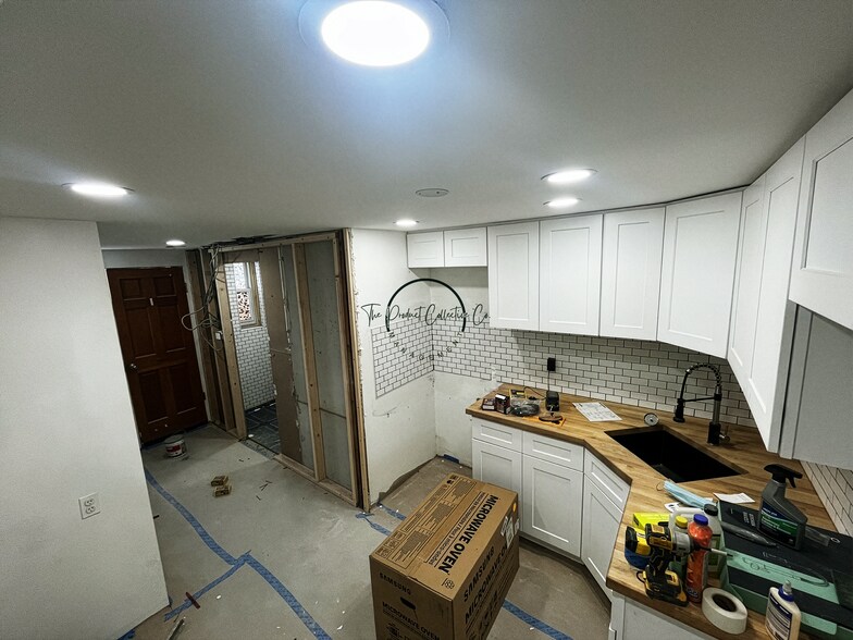 Building Photo - 125 E 39th St